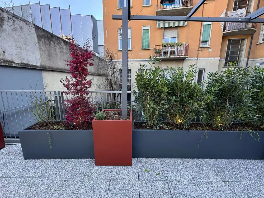 vaso-saldato-in-balcone