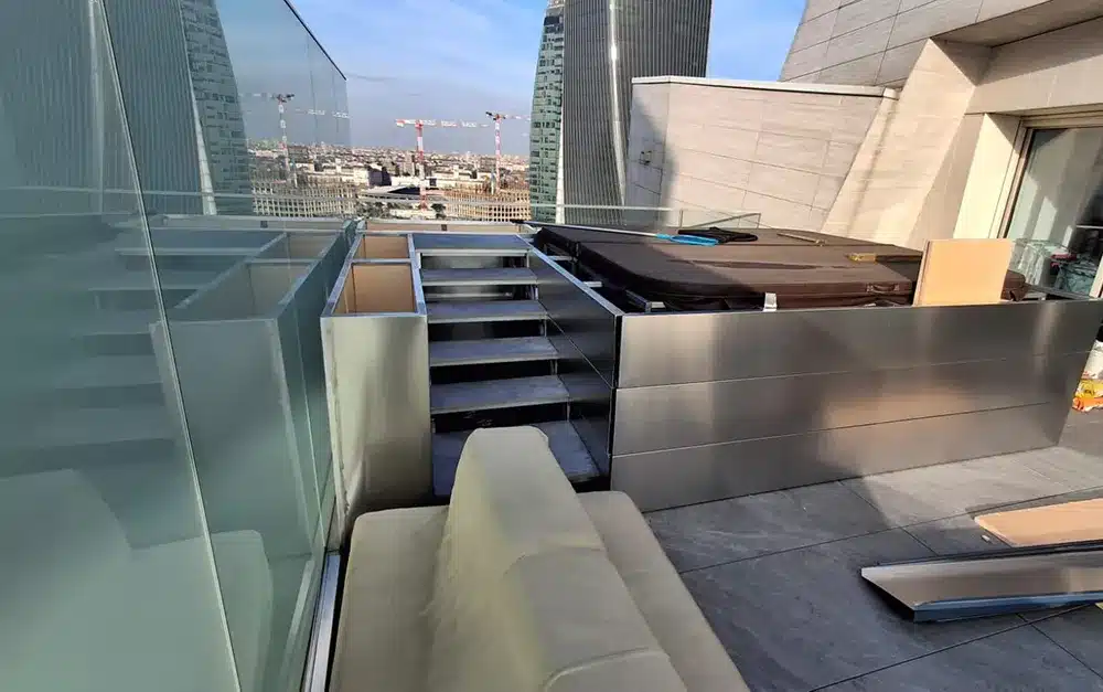 rivestimento-su-misura-per-jacuzzi